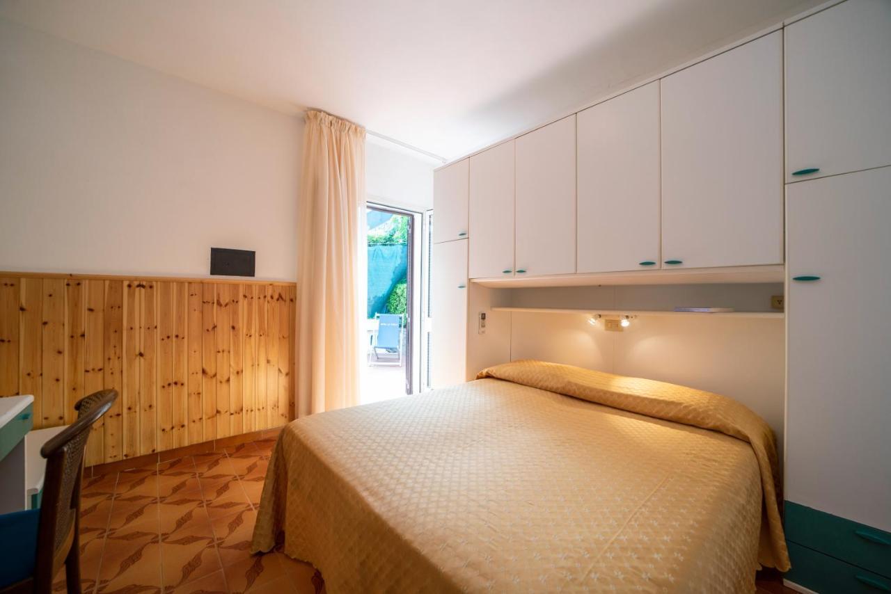 Hotel La Stella Seccheto Exterior photo